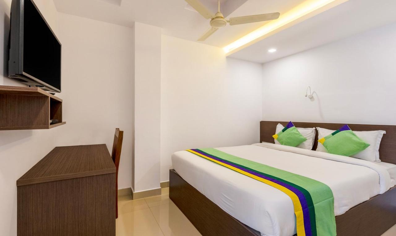 Treebo Trend Airport Avenue Plaza Cochin Airport Hotel Kochi Eksteriør billede